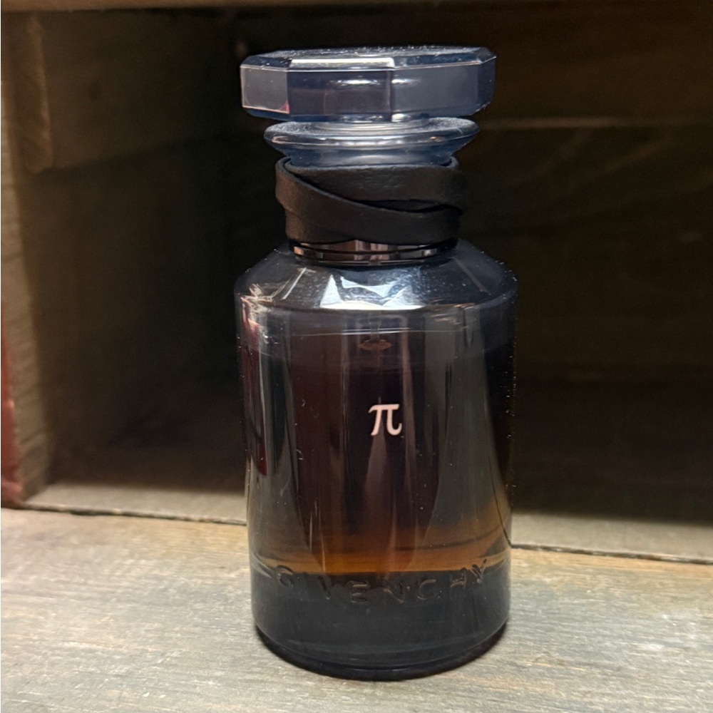 Givenchy Pi Leather Edition Couture